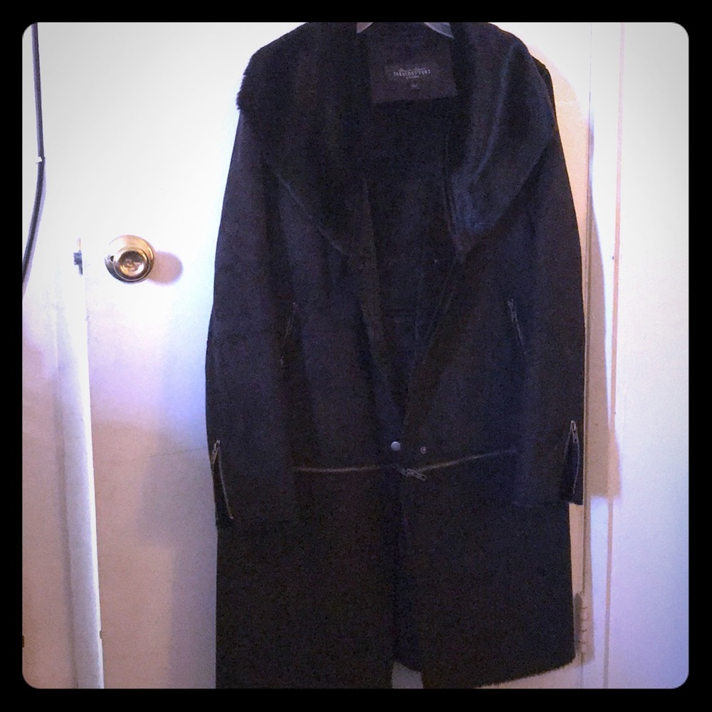 Fabulous furs 100 % faux fur NEW